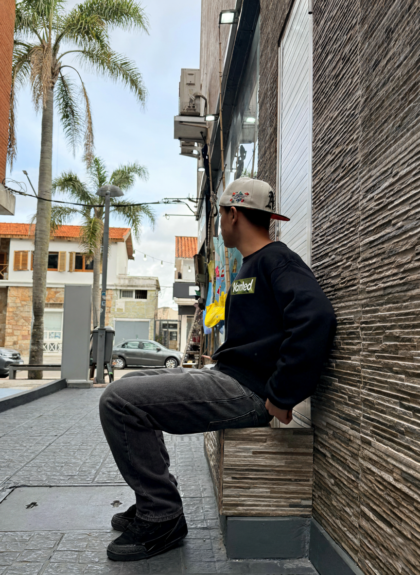 Camo Type Sweater (Black) 1